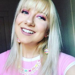 Meet your Posher, Alyson